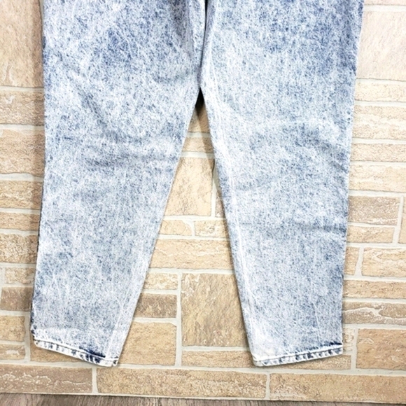 FORENZA Acid Wash High Waist Relaxed Fit Jeans Size 10 Average - Picture 7 of 9